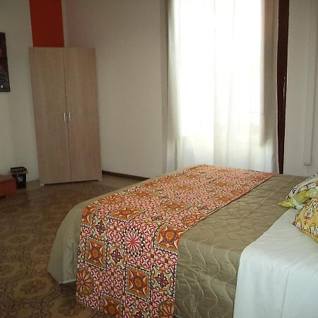 Locami Palermo Centro Rooms Kültér fotó